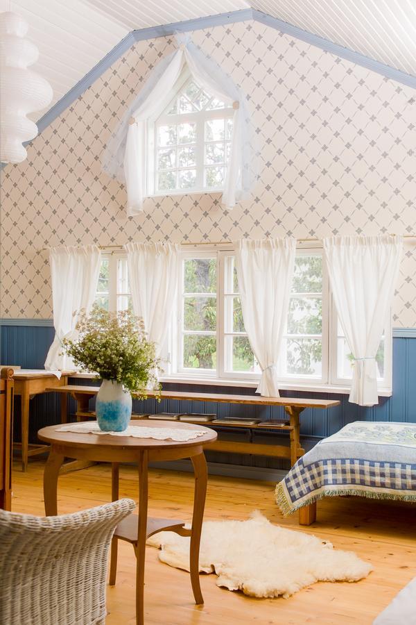 Koivulan Kartano Bed and Breakfast Lojo Exteriör bild